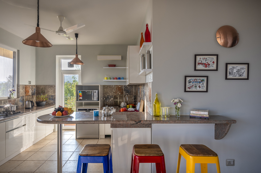 Modern Equipped Kitchen